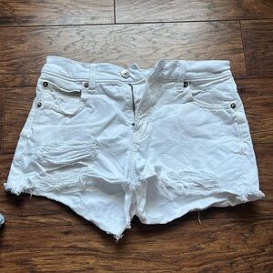 White, size 00, american eagle 90s boyfriend shorts